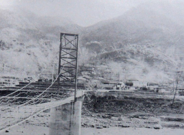 b8.jpg
